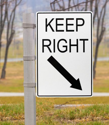 Keep-Right-Arrow-Notice-Traffic-Sign-200x300mmfeedback