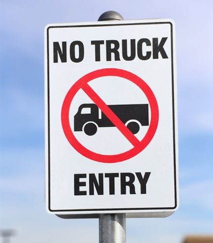 No-Truck-Entry-Traffic-Warning-Sign-for-Private-Property-200x300mm-feedback