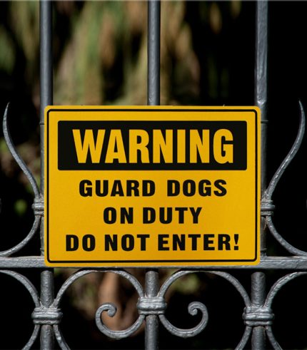 Warning-Guard-Dogs-On-Duty-Do-Not-Enter-Notice-Sign-200x300mm-feedback