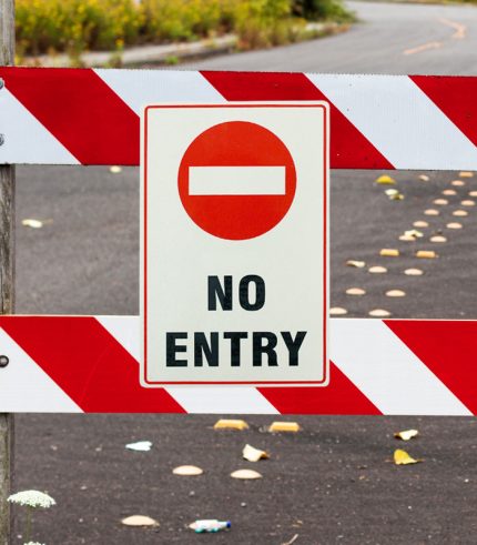 no-entry-traffic-warning-sign-200x300mm-main-feedback